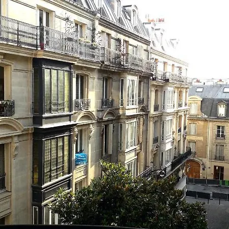 Montmartre Parisian Apartment - 51 M2 דירה פריז
