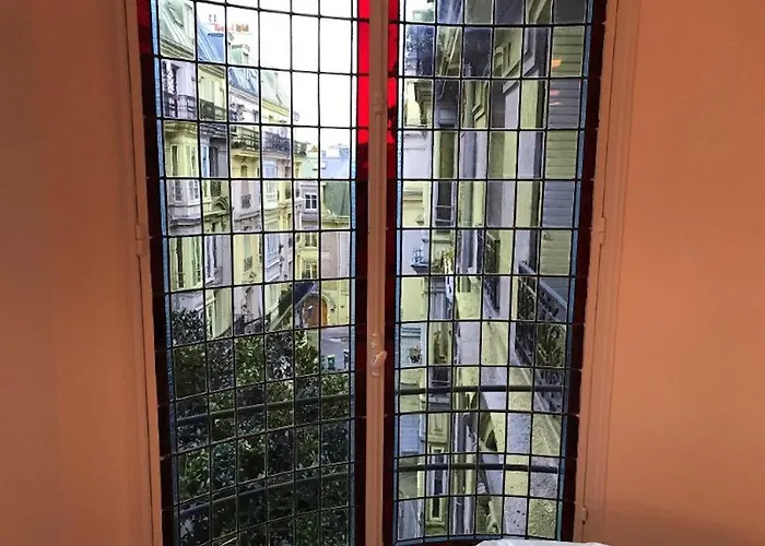 Montmartre Parisian Apartment - 51 M2 Paris