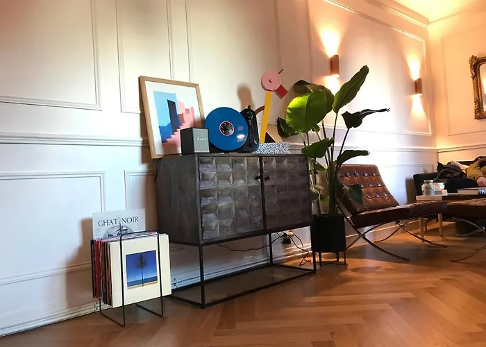 Lejlighed Montmartre Parisian Apartment - 51 M2 *