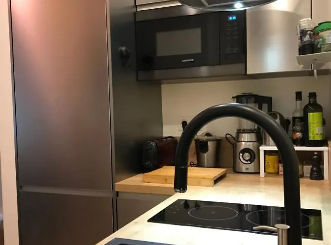 Montmartre Parisian Apartment - 51 M2 Paris